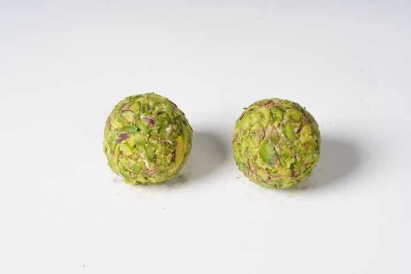 مَن وسلوى بالفستق الحلبي